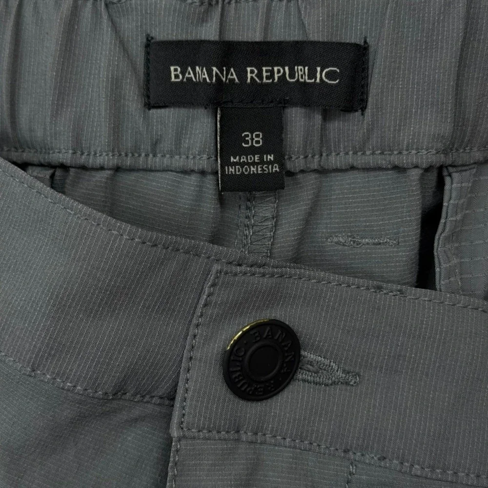 Banana Republic Shorts‎ Mens 38 (Fit 36) Gray Elastic Waist Ripstop Performance